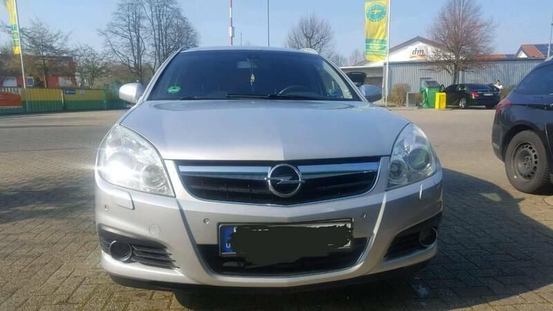 Silber metallic Gebraucht 2005 Opel Signum Kombi | 1.055 € (Guter Preis) - Bild 1/4