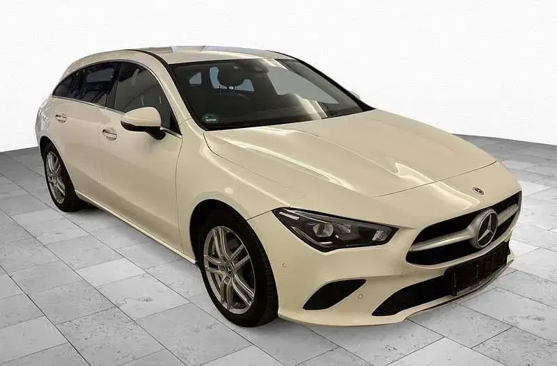 Gebraucht Mercedes CLA250 224 PS (164 kW) 2022 Weiß Limousine