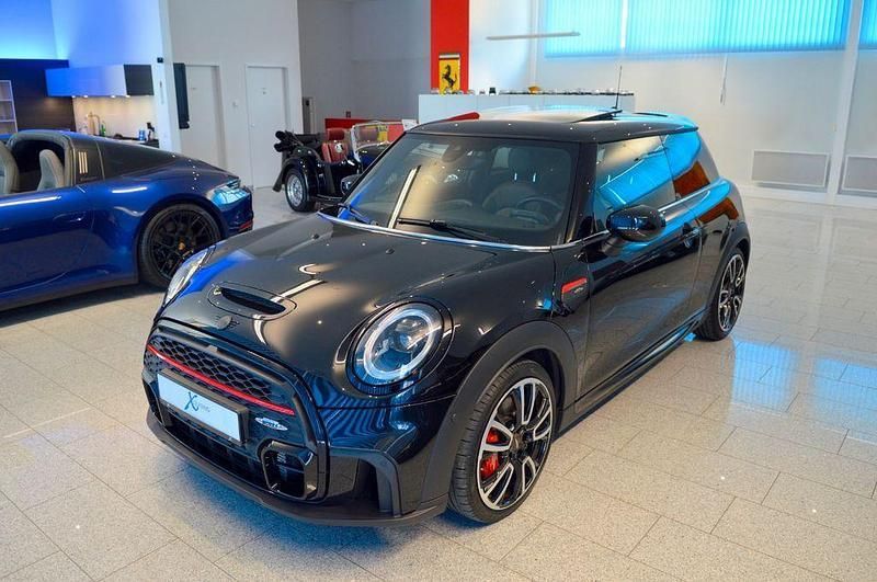 Schwarz Gebraucht 2022 Mini John Cooper Works Kleinwagen | 29.880 € (Guter Preis) - Bild 1/4