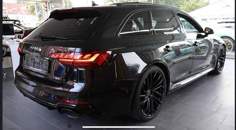 Gebraucht Audi RS4 Sport 450 PS (330 kW) 2021 Schwarz Kombi