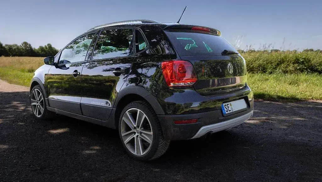 Gebraucht VW Polo Cross 90 PS (66 kW) 2010 Schwarz Kleinwagen