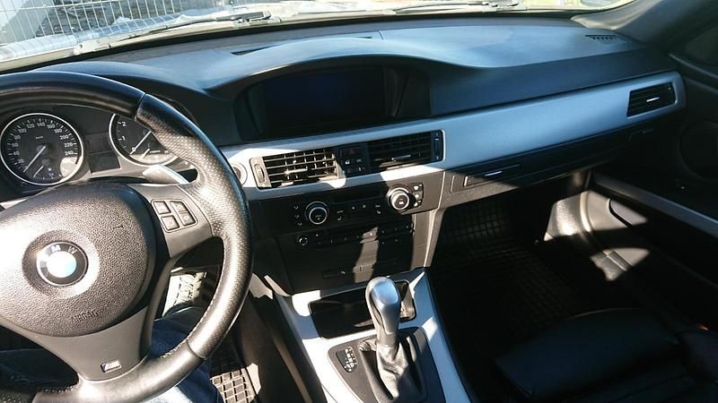 Używany BMW 325 Performance 218 KM (160 kW) 2011 Srebrny Kombi
