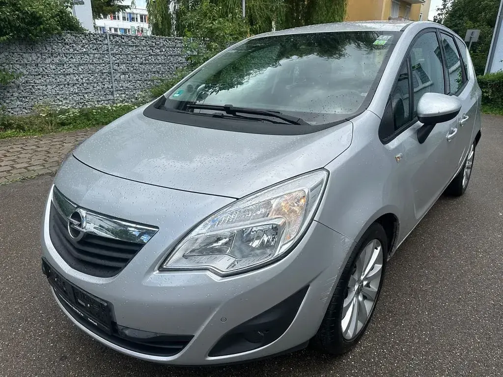 Gebraucht Opel Meriva Edition 101 PS (74 kW) 2010 Silber Van / Kleinbus