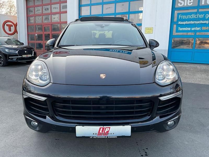 Second-hand Porsche Cayenne Platinum Edition 262 CP (192 kW) 2018 Negru SUV
