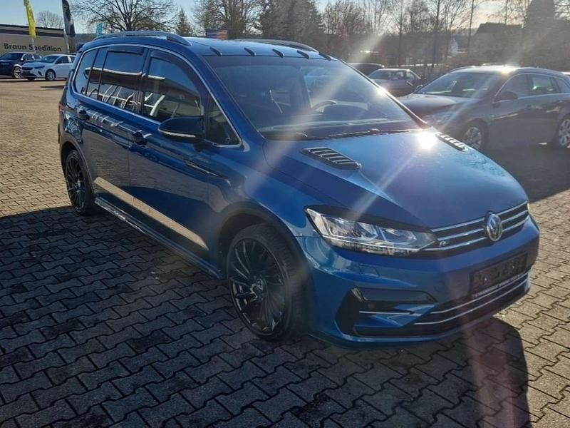 Gebraucht VW Touran Highline 179 PS (131 kW) 2017 Caribbean blue metallic Van / Kleinbus