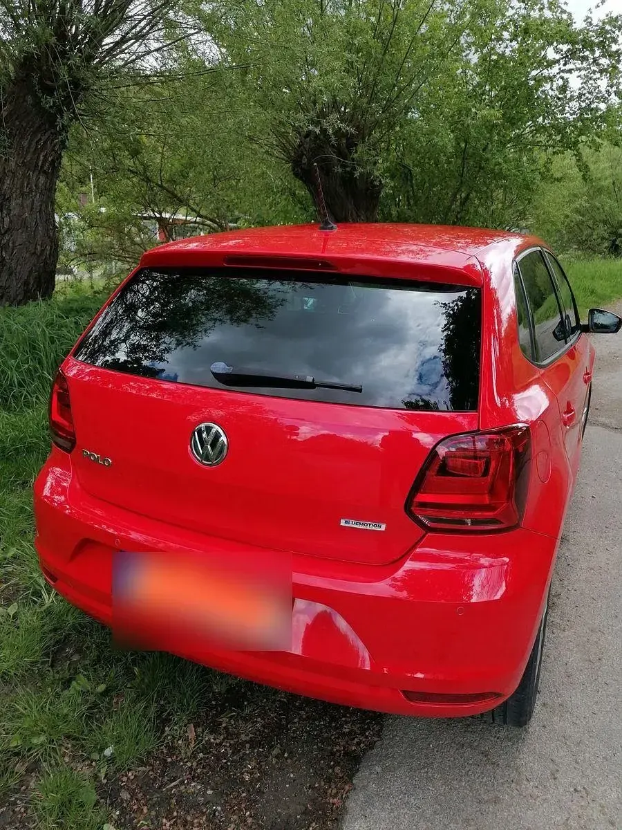 Używany VW Polo LOUNGE 60 KM (44 kW) 2015 Szary Hatchback