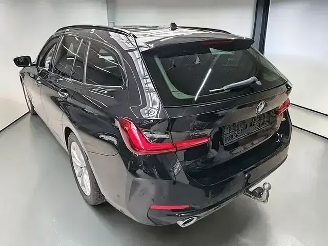 Gebraucht BMW 320 Comfort Edition 190 PS (139 kW) 2024 Schwarz Limousine