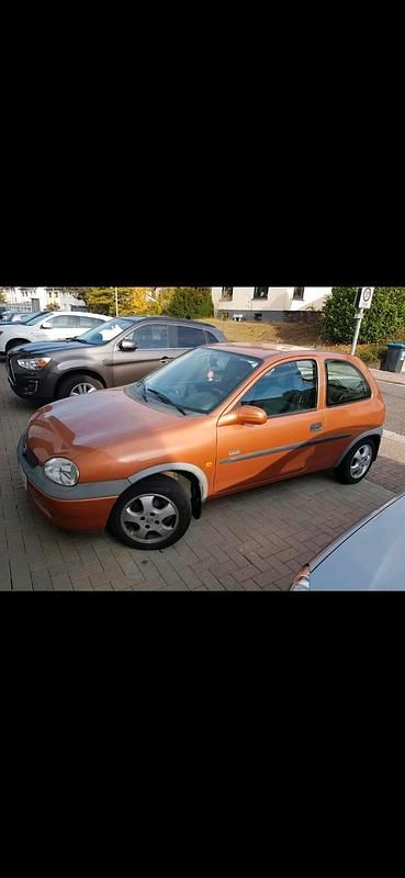 Orange Gebraucht 2000 Opel Corsa Edition Kleinwagen | 550 € (Guter Preis) - Bild 1/4