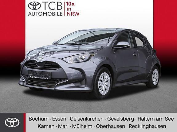Marlingrau metallic Gebraucht 2023 Toyota Yaris Hybrid Business Edition | 18.689 € (Superpreis) - Bild 1/4