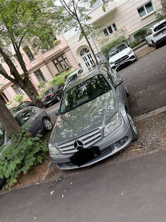 Gebraucht Mercedes C200 136 PS (100 kW) 2011 Grau Limousine