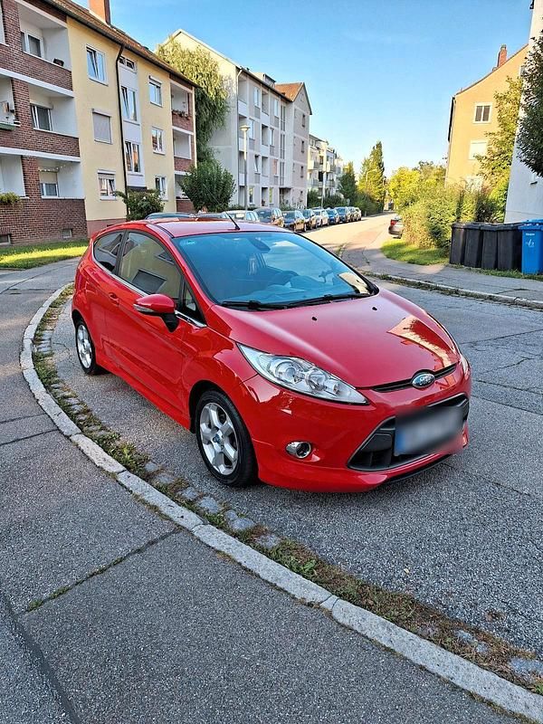 Rot Gebraucht 2009 Ford Fiesta ST Coupé | 3.000 € (Etwas zu teuer) - Bild 1/4