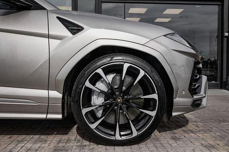 Gebraucht Lamborghini Urus 666 PS (489 kW) 2023 Silber SUV
