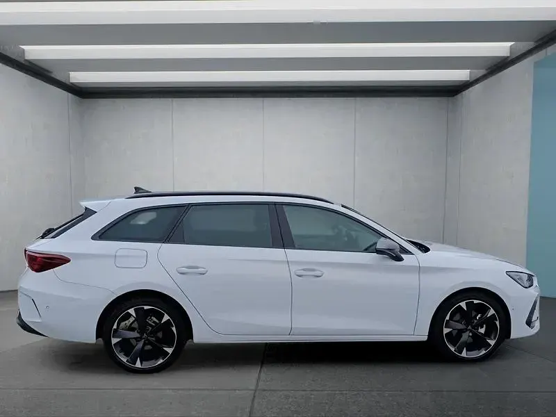 Gebraucht Cupra Leon 150 PS (110 kW) 2025 Weiß Kombi