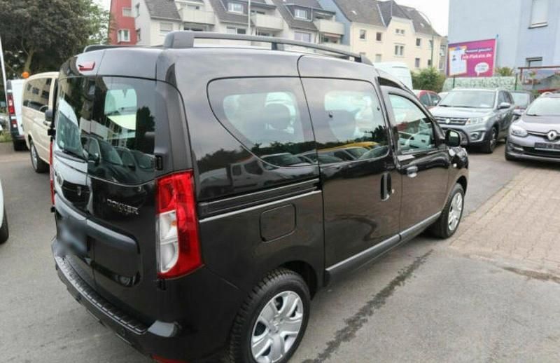 Gebraucht Dacia Dokker 131 PS (96 kW) 2020 Schwarz Van / Kleinbus