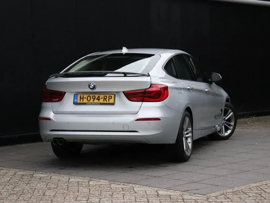 Gebraucht BMW 320 Gran Turismo Executive 184 PS (135 kW) 2019 Grau Limousine