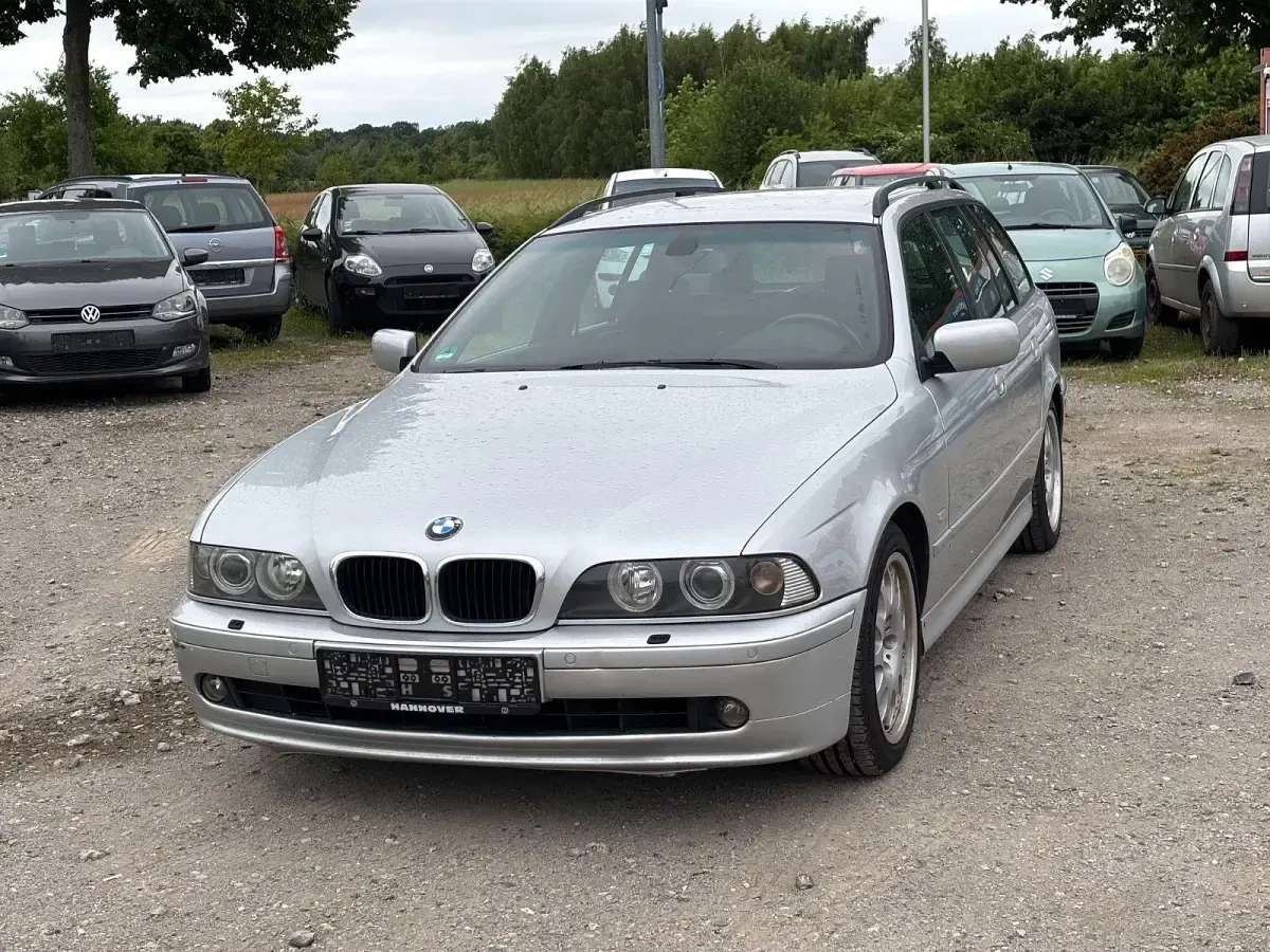 Gebraucht BMW 525 Exclusive 192 PS (141 kW) 2002 Silber Kombi