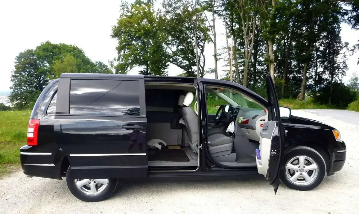 Gebraucht Chrysler Grand Voyager 163 PS (119 kW) 2009 Schwarz Van / Kleinbus