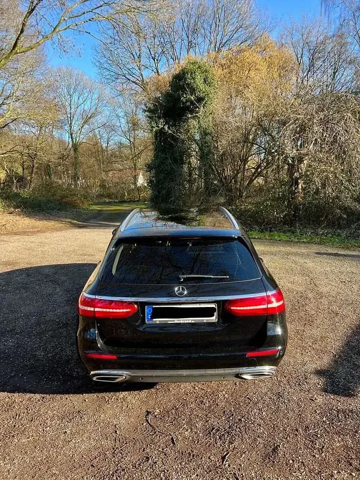 Gebraucht Mercedes E200 184 PS (135 kW) 2016 Schwarz Kombi