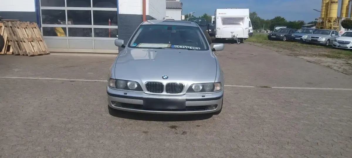 Gebraucht BMW 540 285 PS (209 kW) 1999 Silber Limousine