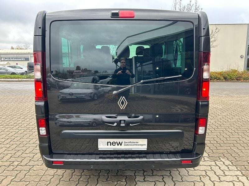Gebraucht Renault Trafic Evolution 150 PS (110 kW) 2024 Midnightblackmetallic (schwarz) Van / Kleinbus