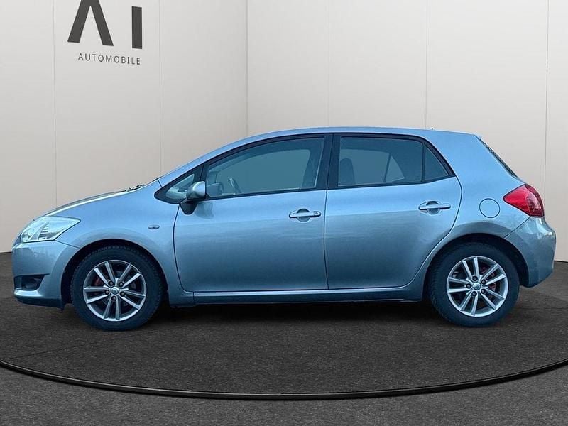 Gebraucht Toyota Auris Team 97 PS (71 kW) 2008 Silber Kleinwagen