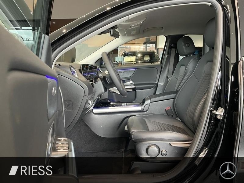 Gebraucht Mercedes GLA200 Progressive 150 PS (110 kW) 2025 Schwarz SUV