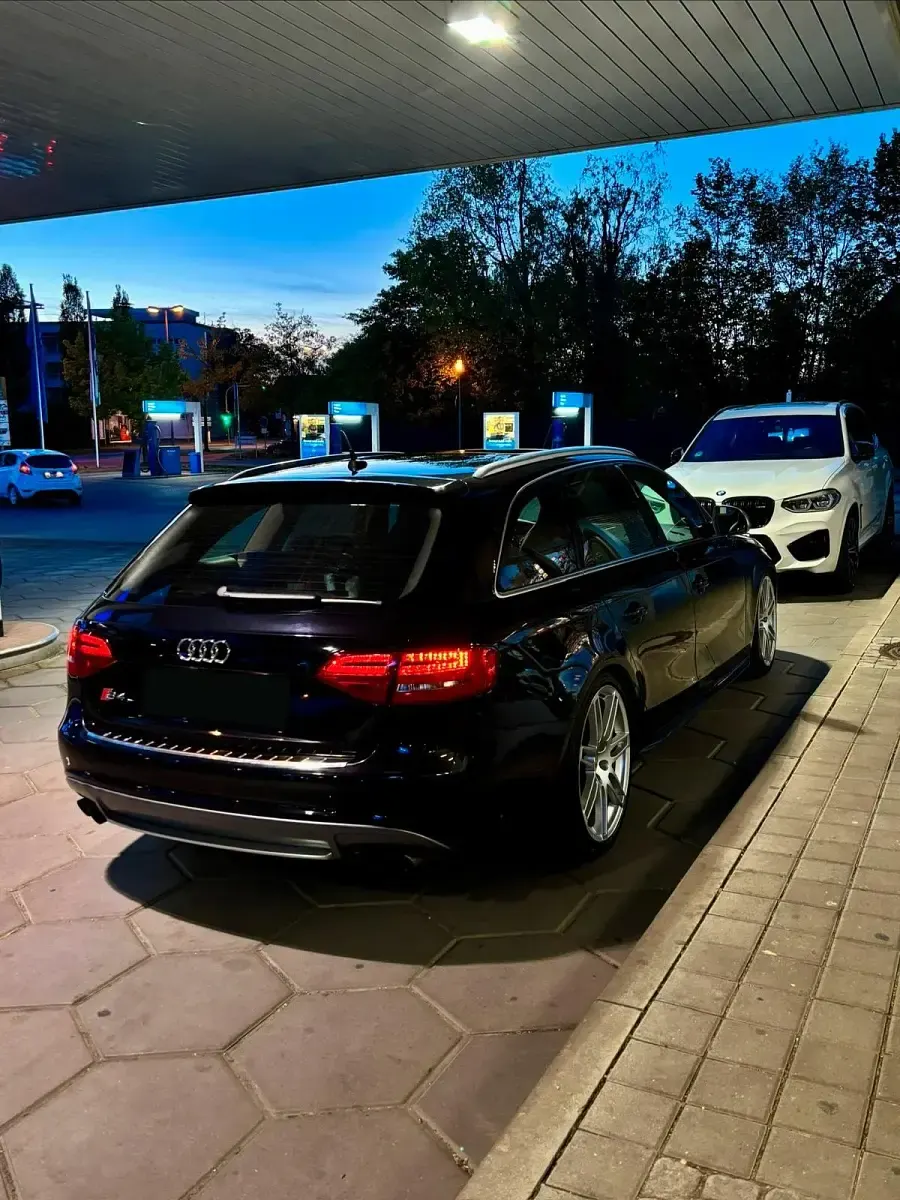 Używany Audi S4 333 KM (244 kW) 2009 Czarny Kombi