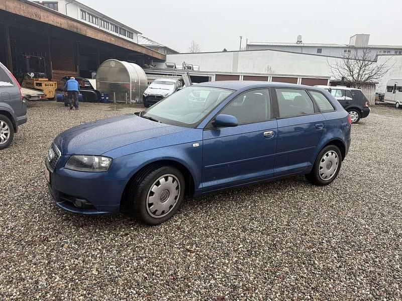 Mauritiusblau perleffekt Gebraucht 2006 Audi A3 Ambition Kleinwagen | 2.600 € (Guter Preis) - Bild 1/4