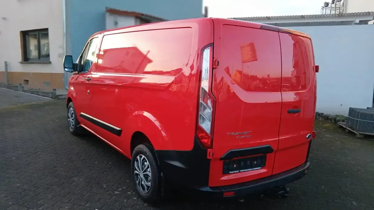 Gebraucht Ford Transit 105 PS (77 kW) 2020 Rot Van / Kleinbus