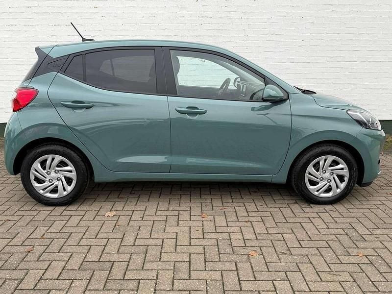 Neu Hyundai i10 79 PS (58 kW) 2025 Grün Kleinwagen