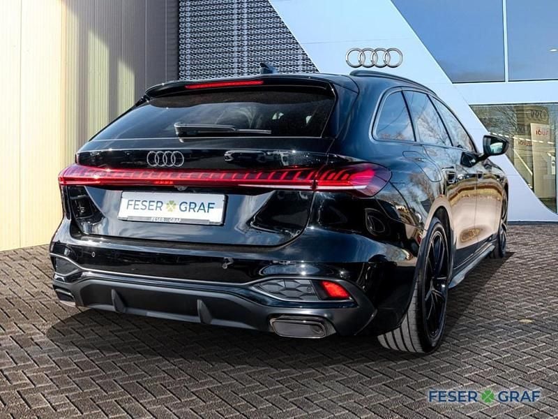 Second-hand Audi A5 S-Line 150 CP (110 kW) 2025 Negru Break