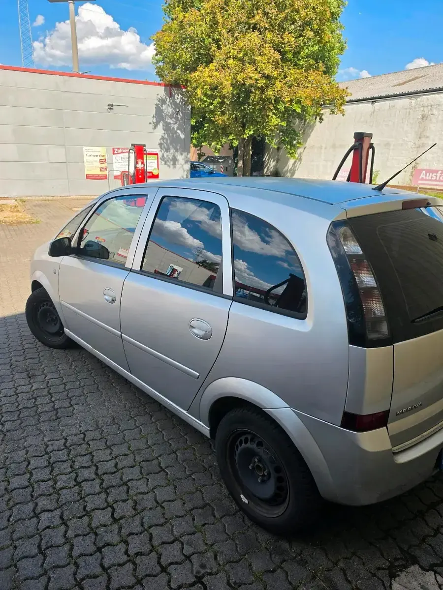 Gebraucht Opel Meriva 105 PS (77 kW) 2007 Silber Van / Kleinbus