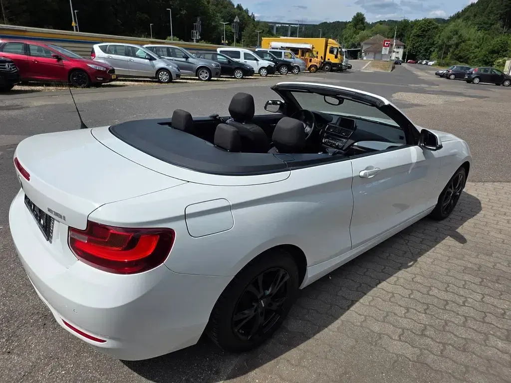 Gebraucht BMW 218 Advantage 136 PS (100 kW) 2016 Weiß Cabrio