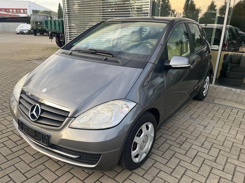 Grau Gebraucht 2008 Mercedes A170 Limousine | 2.799 € (Fairer Preis) - Bild 1/4