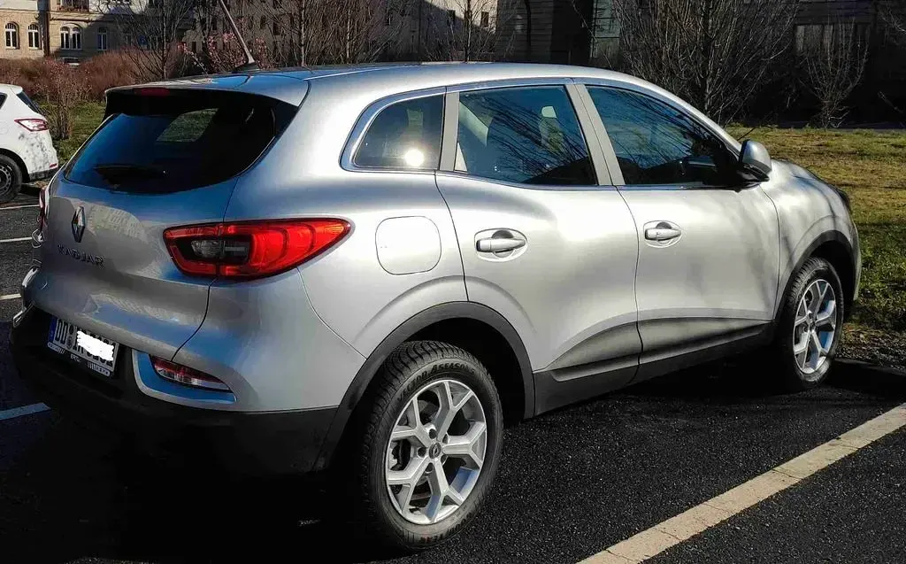 Gebraucht Renault Kadjar Zen 140 PS (102 kW) 2021 Grau SUV