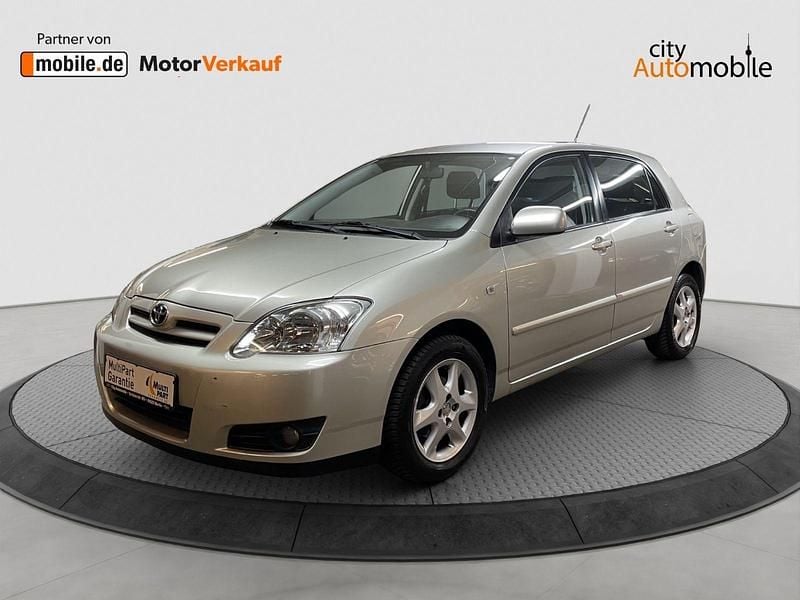 Silber Gebraucht 2006 Toyota Corolla Edition Kleinwagen | 5.980 € (Fairer Preis) - Bild 1/4