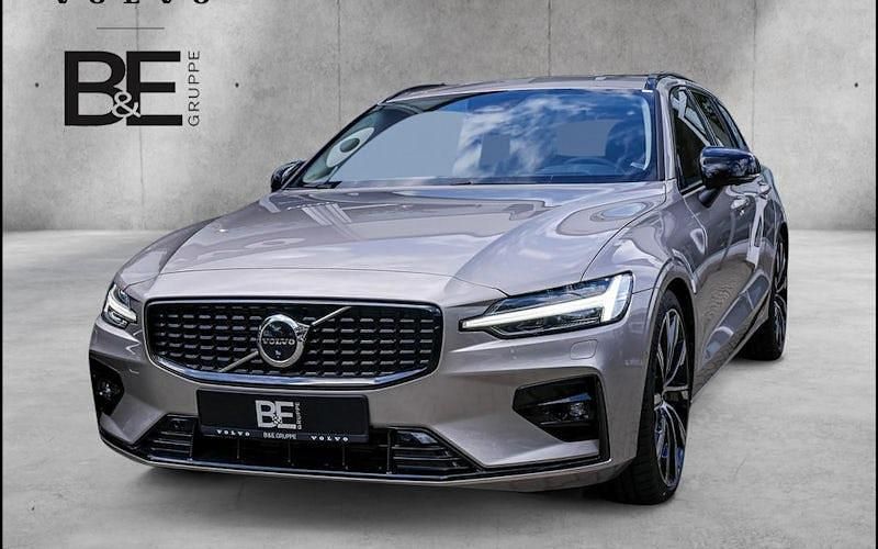 Beige Gebraucht 2024 Volvo V60 Ultimate Kombi | 45.900 € (Teuer) - Bild 1/4