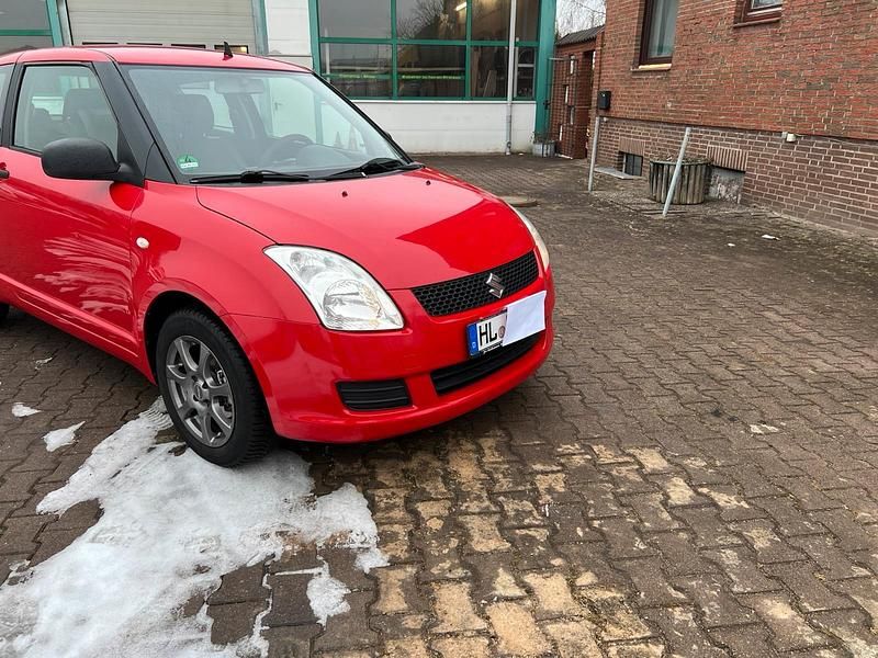 Gebraucht Suzuki Swift 92 PS (67 kW) 2010 Rot Kleinwagen