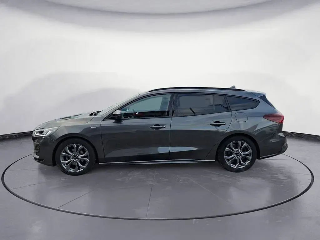 Gebraucht Ford Focus ST-Line 155 PS (114 kW) 2024 Grau Limousine