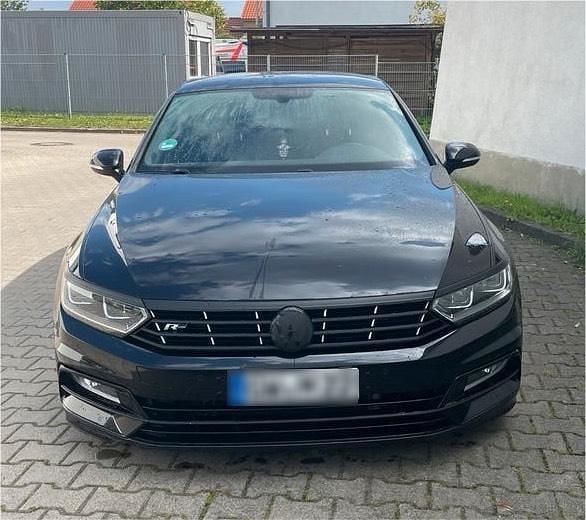 Gebraucht VW Passat R-line 179 PS (131 kW) 2015 Schwarz Limousine
