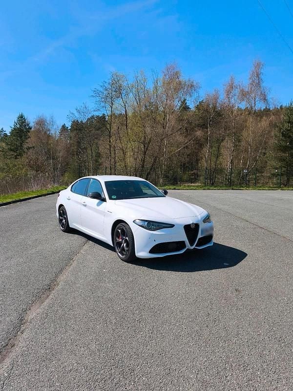 Second-hand Alfa Romeo Giulia Veloce 280 CP (205 kW) 2021 Alb Berlinǎ