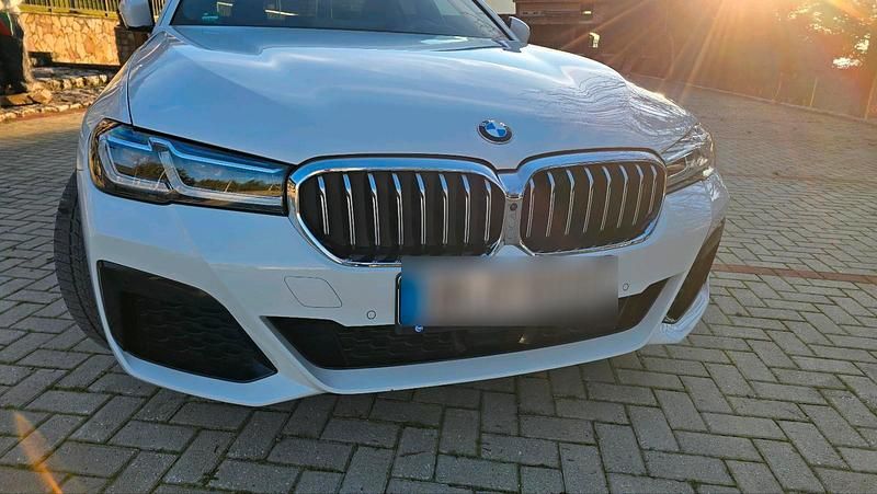 Gebraucht BMW 530e 299 PS (219 kW) 2020 Weiß Limousine