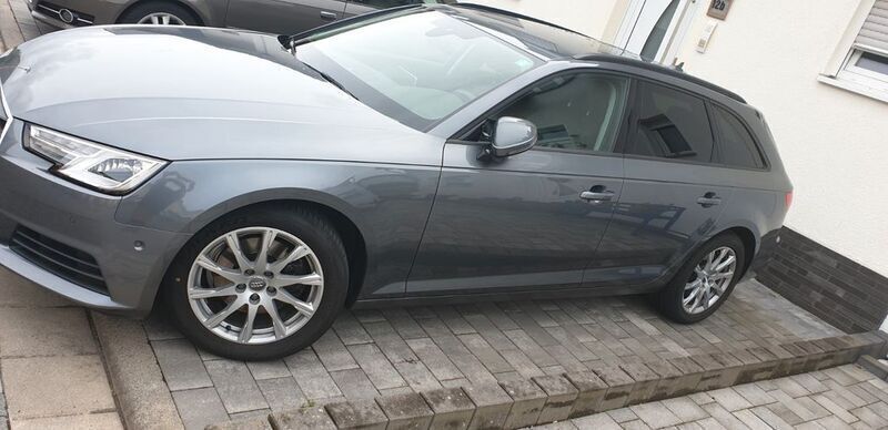 Gebraucht 2019 Audi A4 Ambiente Kombi | 21.200 € (Etwas zu teuer) - Bild 1/4