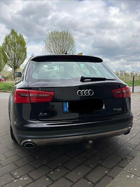 Gebraucht Audi A6 Allroad Design 204 PS (150 kW) 2012 Schwarz Kombi