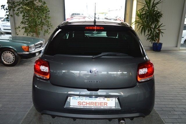 Gebraucht Citroën DS3 So Chic 92 PS (67 kW) 2012 Grau metallic Limousine