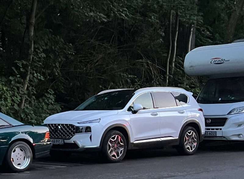 Weiß Gebraucht 2022 Hyundai Santa Fe Prime SUV | 36.500 € (Fairer Preis) - Bild 1/4