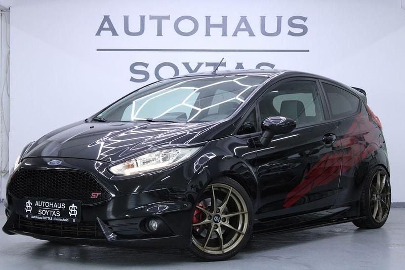 Gebraucht Ford Fiesta Performance Edition 182 PS (133 kW) 2014 Schwarz Kleinwagen