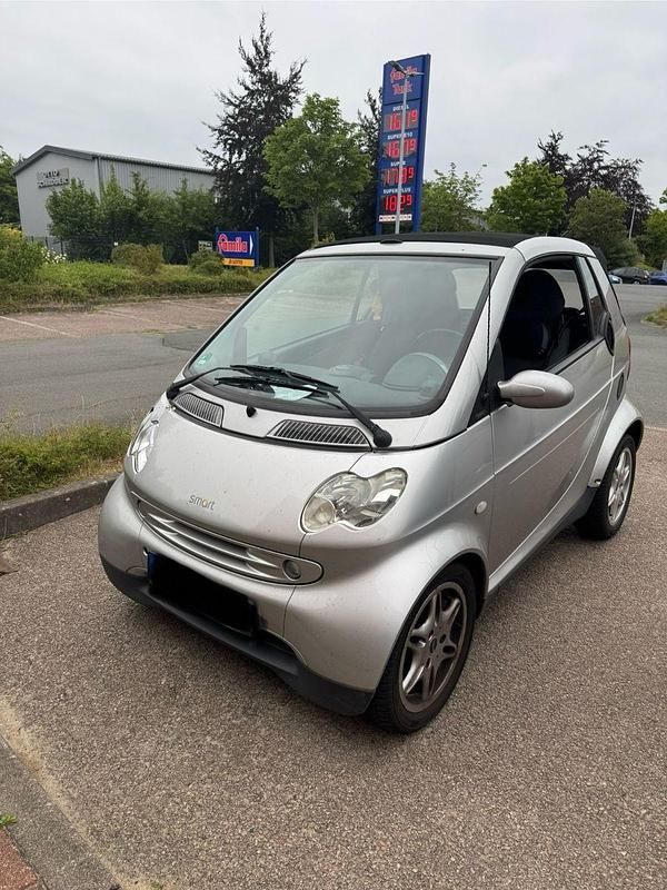 Grau Gebraucht 2001 Smart ForTwo Cabrio Cabrio | 900 € (Superpreis) - Bild 1/4