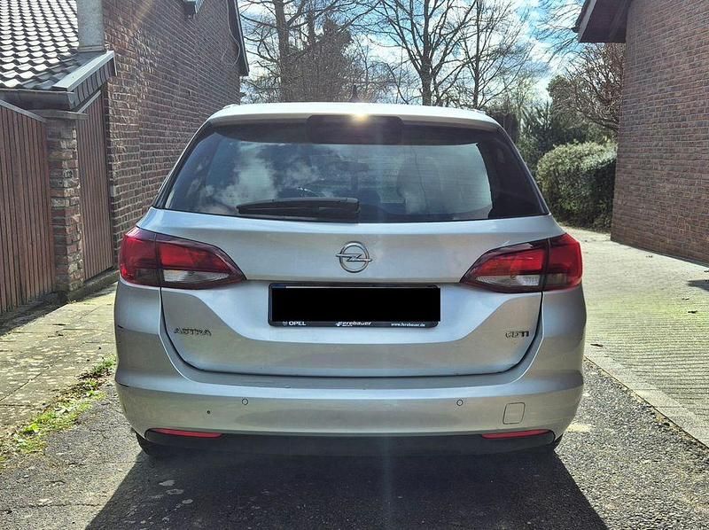 Gebraucht Opel Astra 110 PS (80 kW) 2016 Silber Kombi