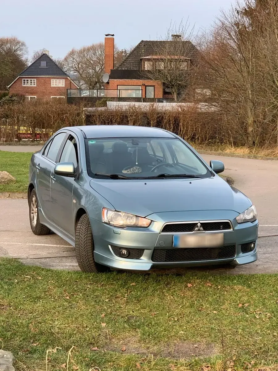 Gebraucht Mitsubishi Lancer 140 PS (102 kW) 2009 Blau Limousine
